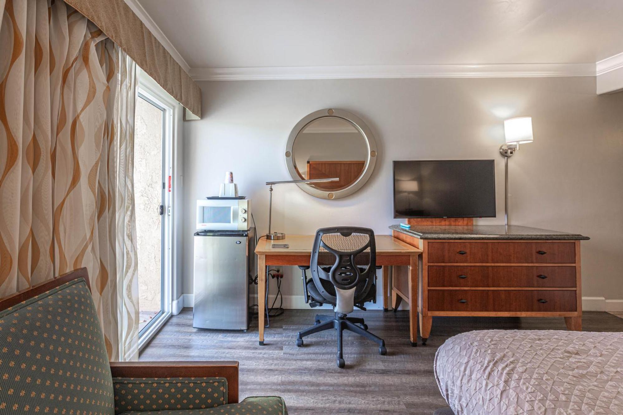 Aloha Inn Arroyo Grande Room photo