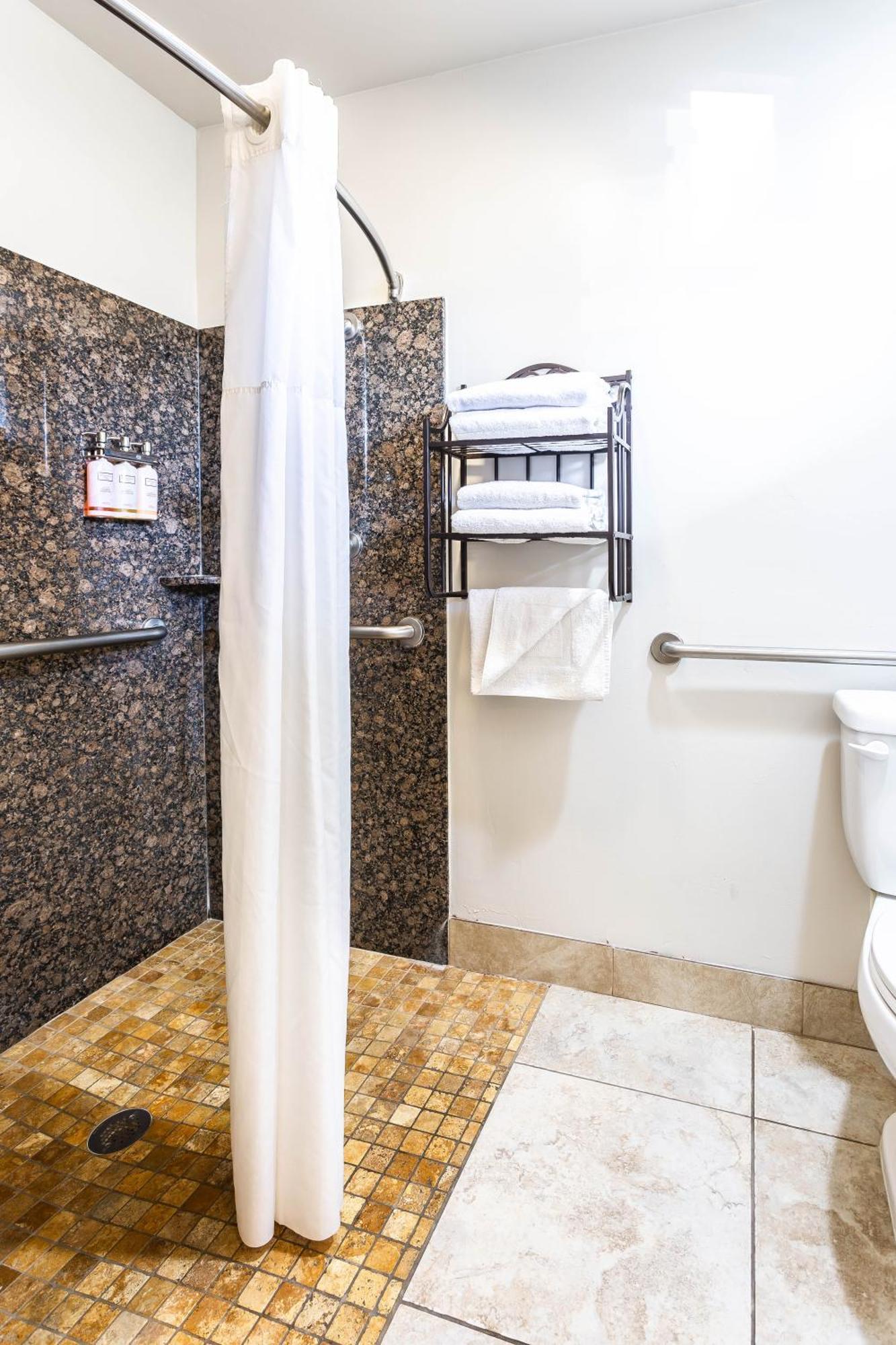 Aloha Inn Arroyo Grande Room photo